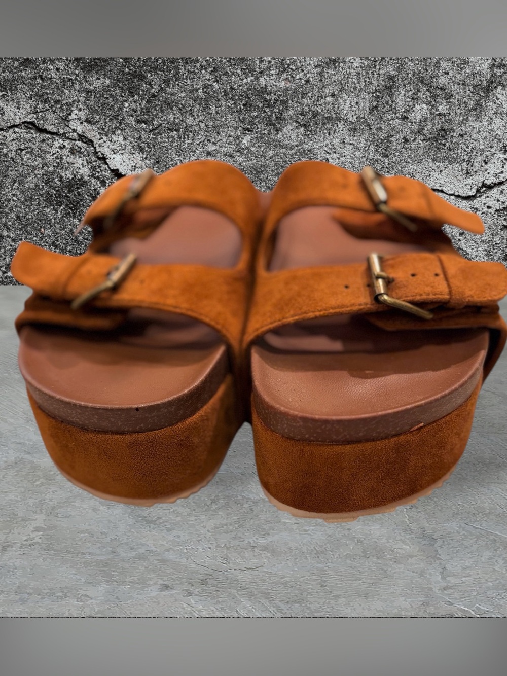 Women Size 10 Faux Suede Buckled Platform Mule Sandals - Picture 5 of 11